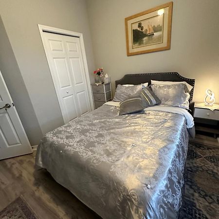 Quiet Room In A Family Home Lehigh Acres Bagian luar foto
