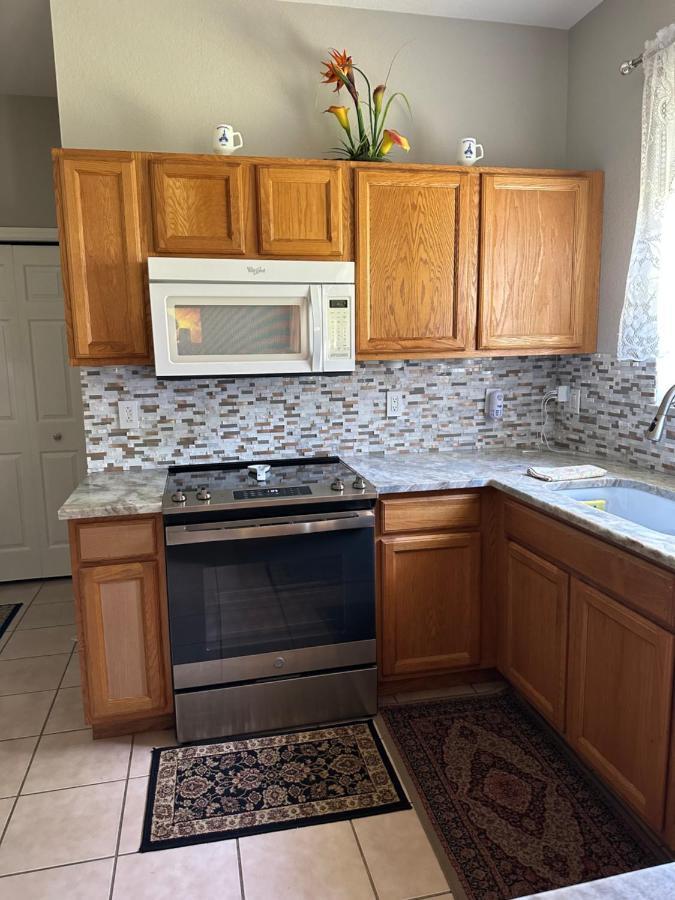 Quiet Room In A Family Home Lehigh Acres Bagian luar foto