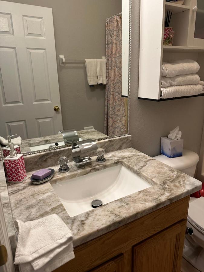 Quiet Room In A Family Home Lehigh Acres Bagian luar foto